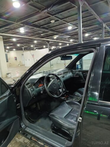 Mercedes E 280 1998, 320,000 km - 2.8 л - Şəmkir