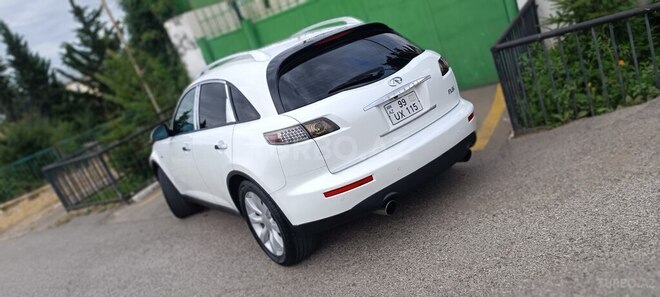 Infiniti FX35 2007, 250,000 km - 3.5 l - Qusar