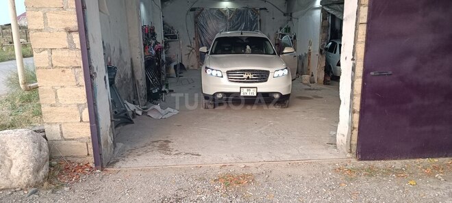 Infiniti FX35 2007, 250,000 km - 3.5 l - Qusar