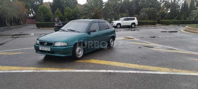 Opel Astra 1997, 240,000 km - 1.6 l - Sumqayıt