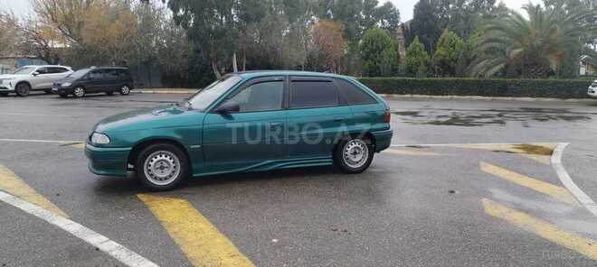 Opel Astra 1997, 240,000 km - 1.6 l - Sumqayıt