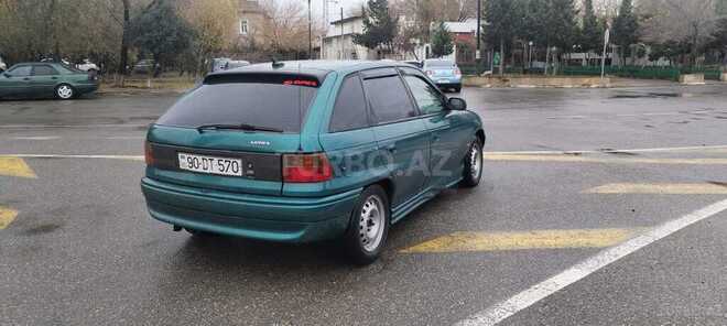 Opel Astra 1997, 240,000 km - 1.6 l - Sumqayıt