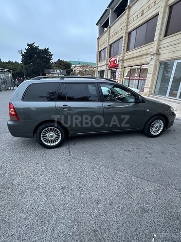 Toyota Corolla 2006, 350,000 km - 1.4 л - Bakı