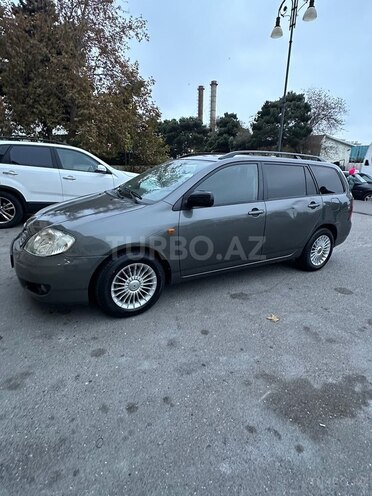Toyota Corolla 2006, 350,000 km - 1.4 л - Bakı