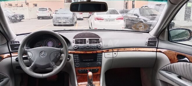 Mercedes E 240 2002, 280,000 km - 2.6 l - Xırdalan