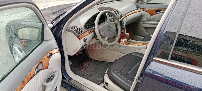 Mercedes E 240 2002, 280,000 km - 2.6 l - Xırdalan