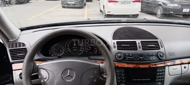 Mercedes E 240 2002, 280,000 km - 2.6 l - Xırdalan
