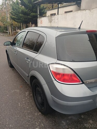 Opel Astra 2004, 335,000 km - 1.4 l - Bakı