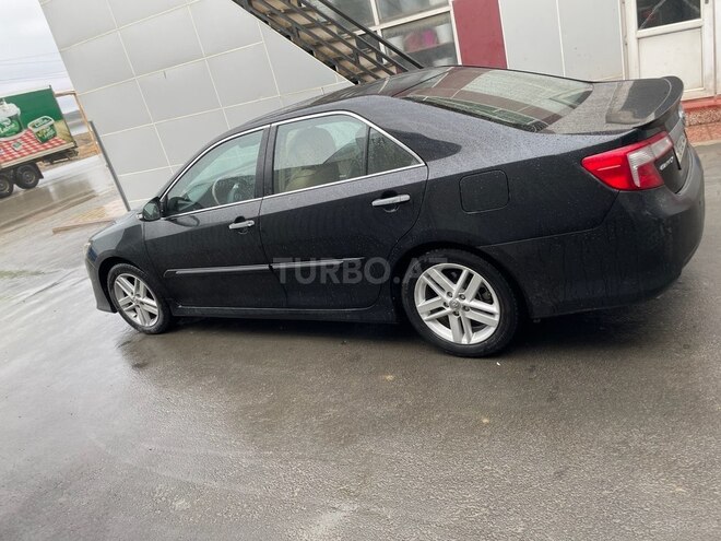 Toyota Camry 2013, 330,000 km - 2.5 l - Bakı