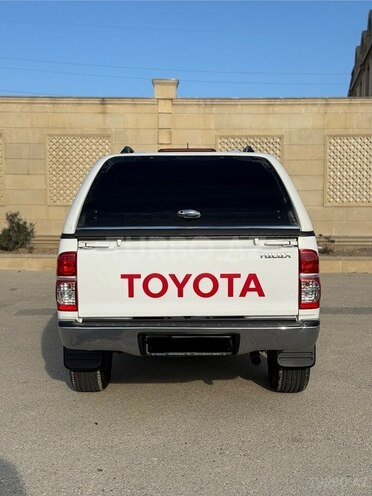 Toyota Hilux 2014, 175,000 km - 2.5 l - Bakı