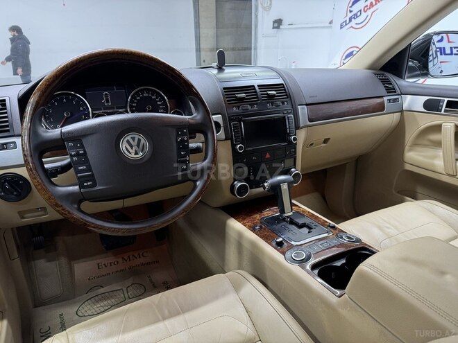 Volkswagen Touareg-7