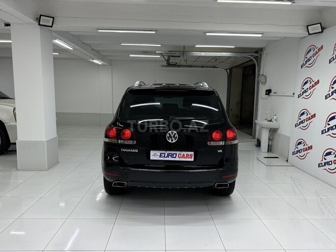 Volkswagen Touareg-11