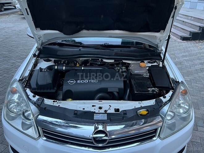 Opel Astra 2010, 401,000 km - 1.3 л - Bakı