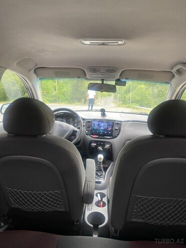Kia Rio 2008, 200,000 km - 1.4 л - Şəki