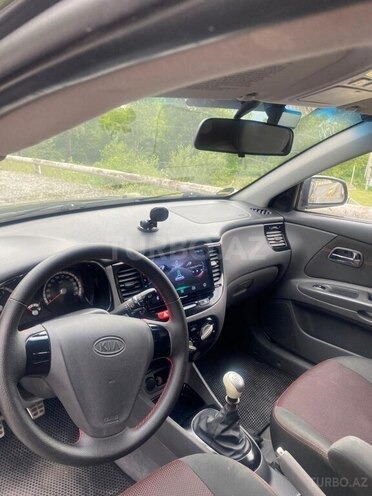 Kia Rio 2008, 200,000 km - 1.4 л - Şəki