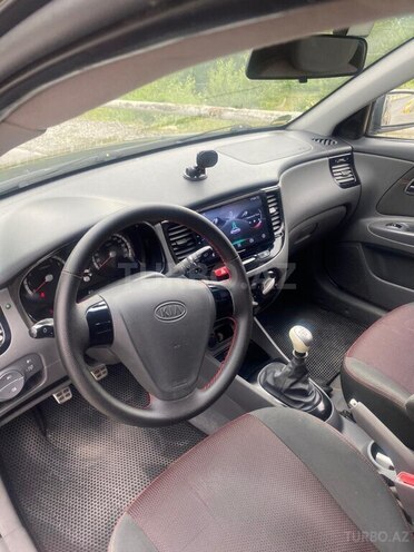 Kia Rio 2008, 200,000 km - 1.4 л - Şəki