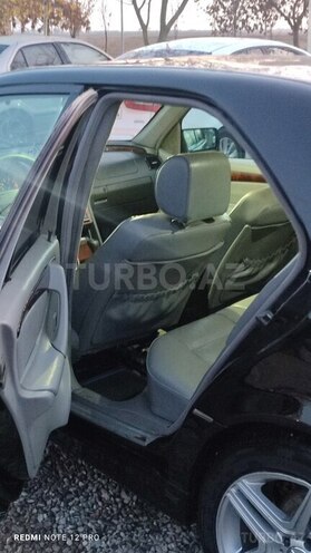 Mercedes C 230 1997, 250,000 km - 2.3 л - İmişli