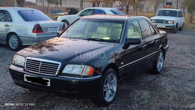 Mercedes C 230 1997, 250,000 km - 2.3 л - İmişli