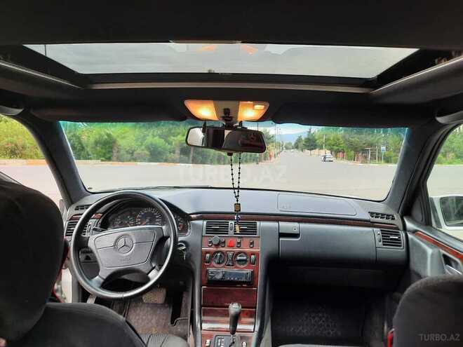Mercedes E 230 1996, 543,000 km - 2.3 l - Masallı