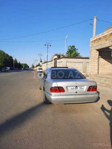 Mercedes E 230 1996, 543,000 km - 2.3 l - Masallı