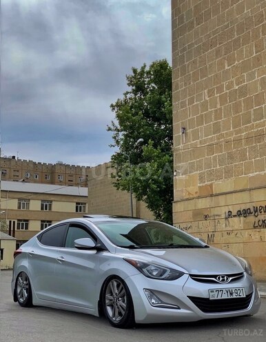 Hyundai Elantra 2015, 273,588 km - 1.8 l - Bakı