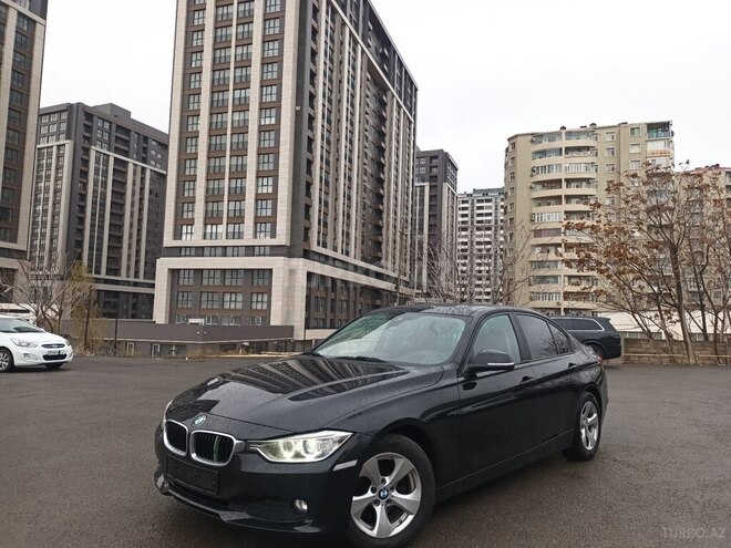 BMW 320-1