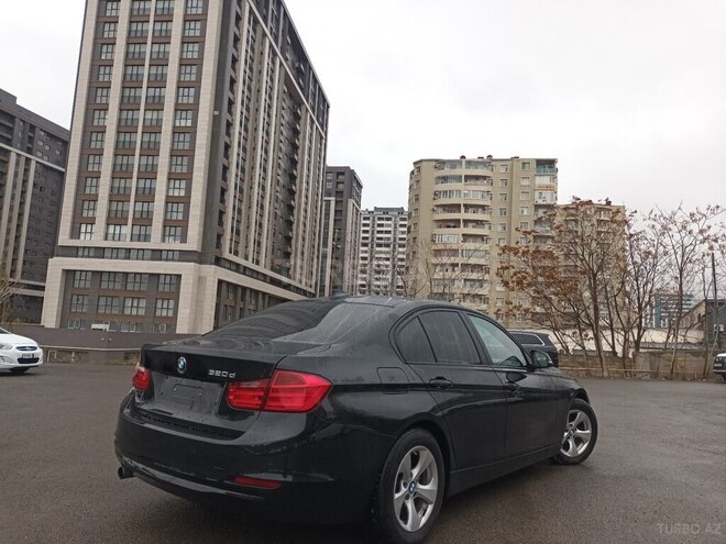 BMW 320-2