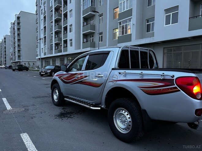 Mitsubishi L200 2007, 450,000 km - 2.5 л - Bakı