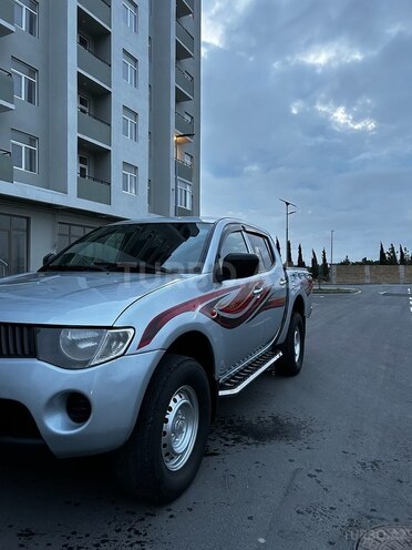Mitsubishi L200 2007, 450,000 km - 2.5 л - Bakı