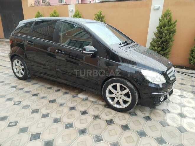 Mercedes B 180 2010, 162,000 km - 1.7 l - Bakı