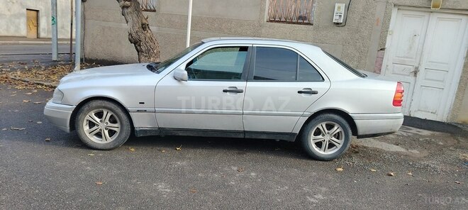 Mercedes C 180 1995, 444,400 km - 1.8 l - Gəncə