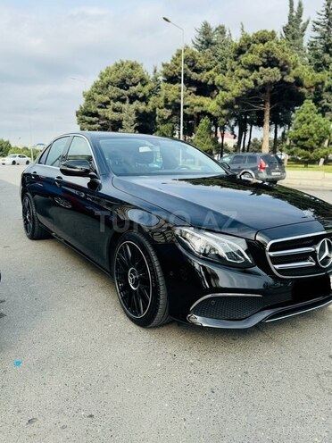 Mercedes E 220 d 4MATIC 2020, 85,000 km - 2.0 l - Bakı