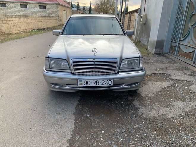 Mercedes C 240 1999, 272,000 km - 2.4 l - Ağcabədi