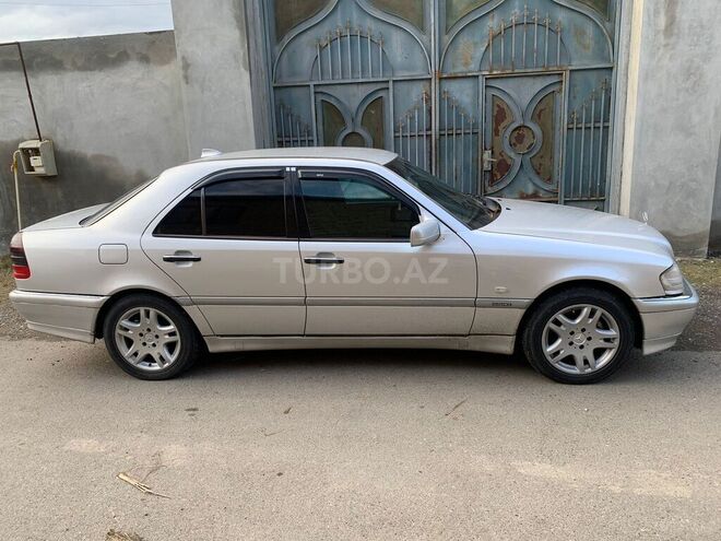 Mercedes C 240 1999, 272,000 km - 2.4 l - Ağcabədi