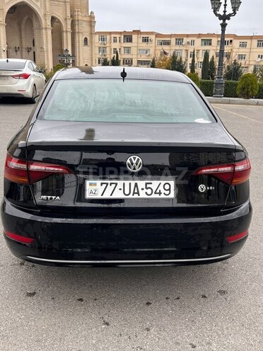 Volkswagen Jetta-8