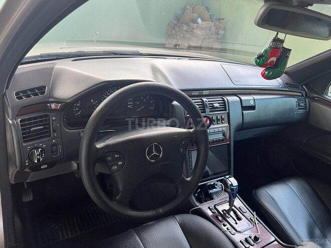 Mercedes E 220 d 2001, 482,000 km - 2.2 l - Şəmkir