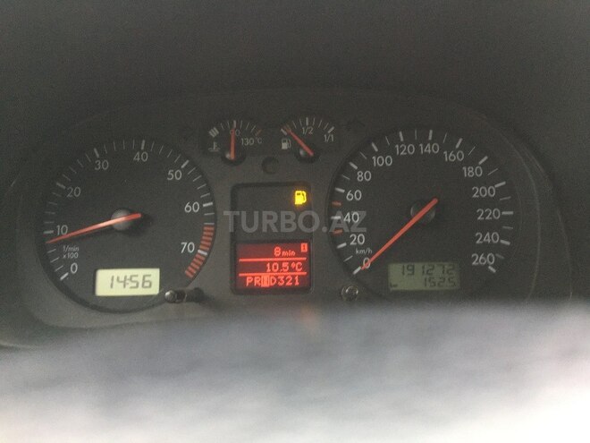 Volkswagen Golf 2002, 191,000 km - 2.0 л - Bakı