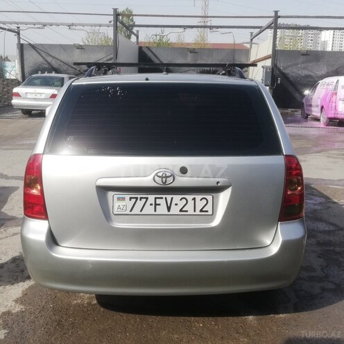 Toyota Corolla 2006, 260,000 km - 1.4 l - Bakı