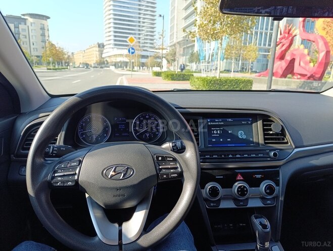 Hyundai Elantra 2018, 160,934 km - 2.0 л - Bakı