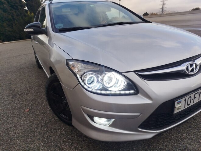 Hyundai i30 2011, 300,000 km - 1.6 l - Şamaxı