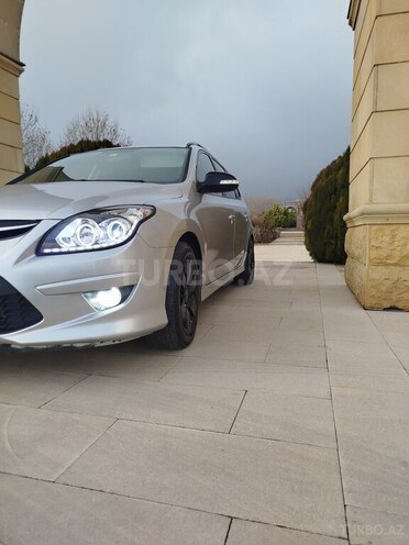 Hyundai i30 2011, 300,000 km - 1.6 l - Şamaxı