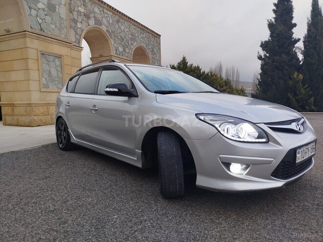 Hyundai i30 2011, 300,000 km - 1.6 l - Şamaxı