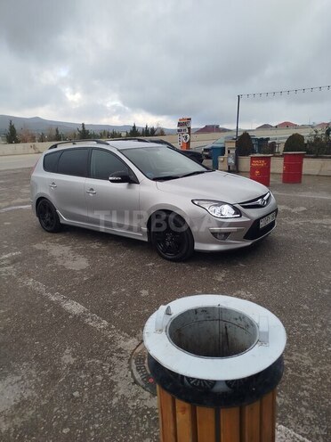 Hyundai i30 2011, 300,000 km - 1.6 l - Şamaxı