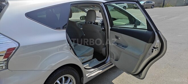 Toyota Prius V 2014, 298,000 km - 1.8 л - Bakı