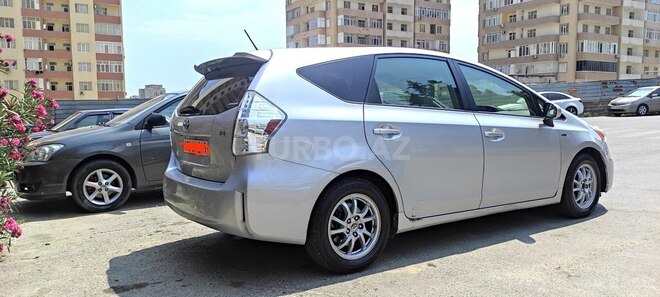 Toyota Prius V 2014, 298,000 km - 1.8 л - Bakı