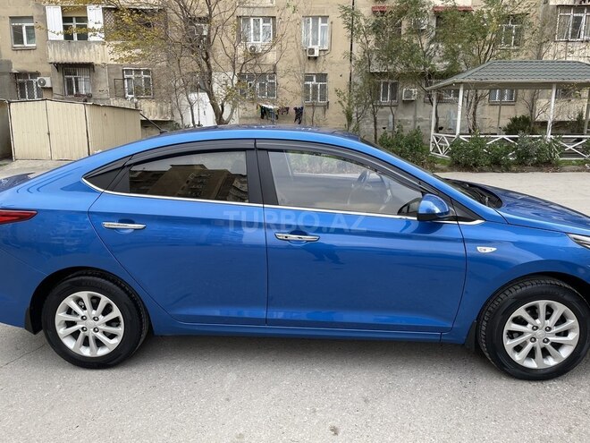Hyundai Accent 2018, 80,000 km - 1.6 l - Bakı