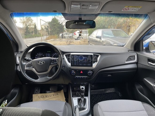 Hyundai Accent 2018, 80,000 km - 1.6 l - Bakı