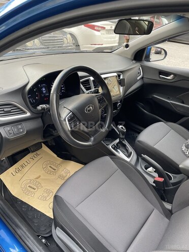 Hyundai Accent 2018, 80,000 km - 1.6 l - Bakı