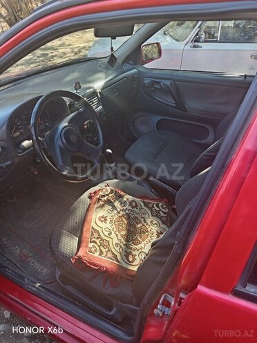 Volkswagen Polo 1997, 700,000 km - 1.8 л - Qəbələ