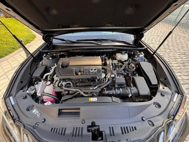 Lexus ES 300h 2023, 19,750 km - 2.5 l - Bakı